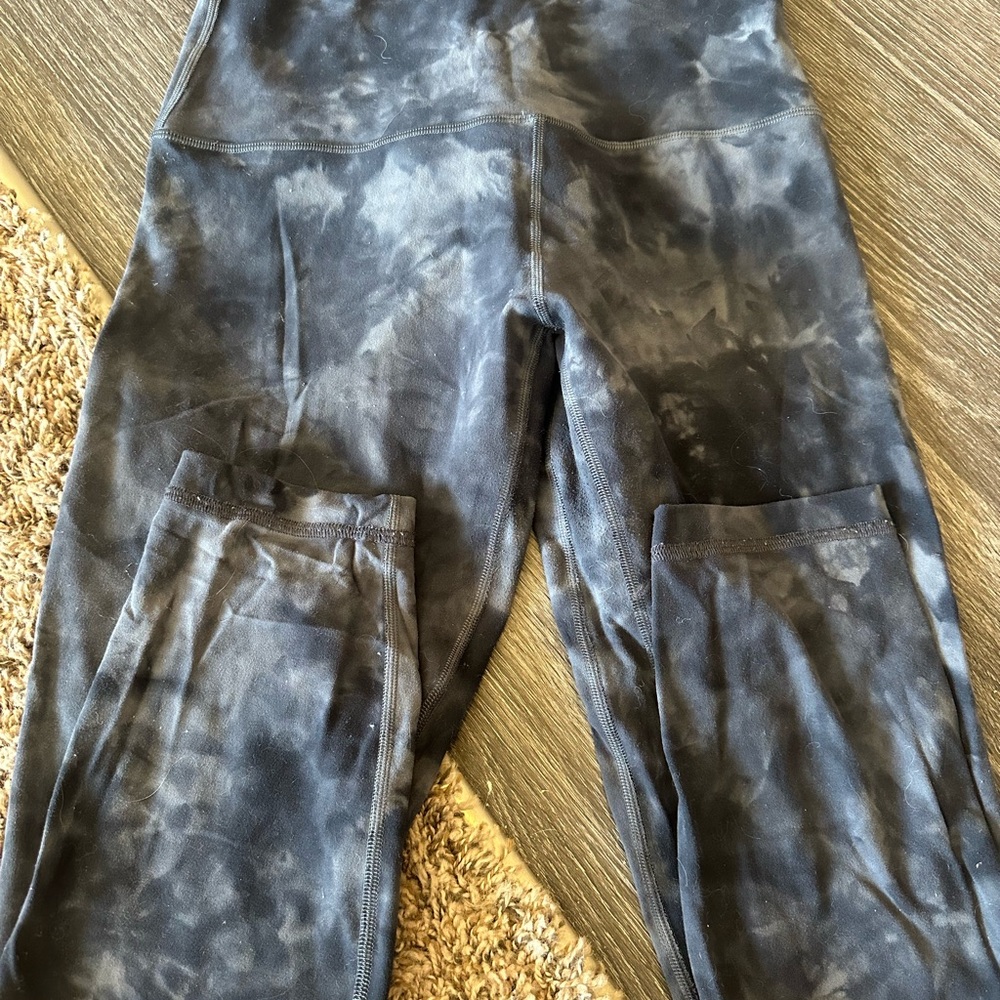 Lululemon Diamond Dye Aligns
